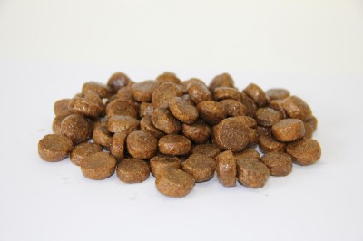 DR. CLAUDER'S ADULT LARGE subalansuotas sausas maistas suaugusiems didelių ir labai didelių veislių šunims 20 kg.